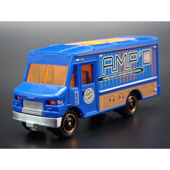 Open Box STEP VAN BOX AMP INSTALLATION DELIVERY 1:64 MB SCALE DIORAMA DIECAST MODEL CAR