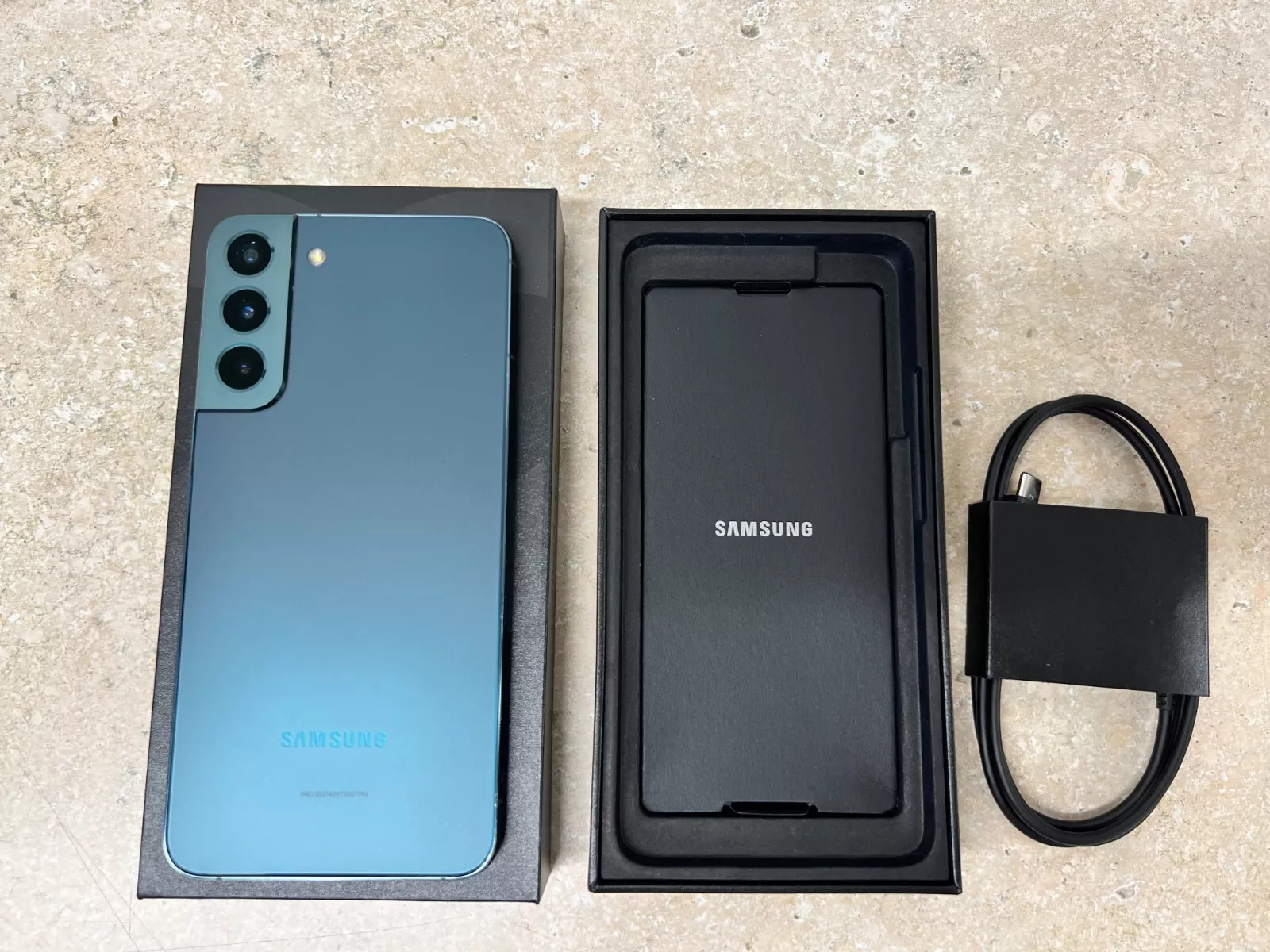 Open Box Samsung Galaxy S22+ Plus 5G Full Unlocked 256GB 128GB SMS906U