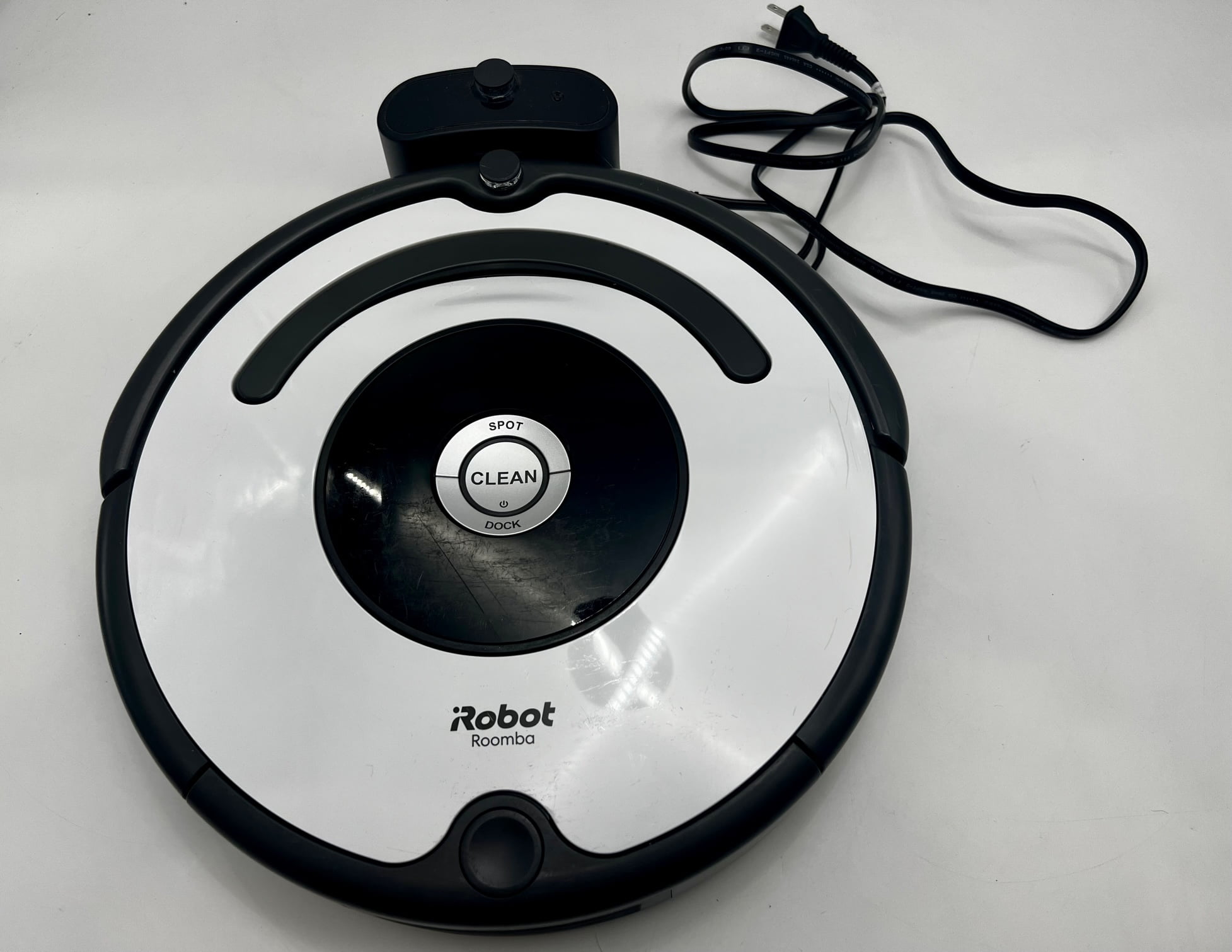 Open Box iRobot Roomba 670 WiFi Connected Robot Vacuum 600 Series Mode