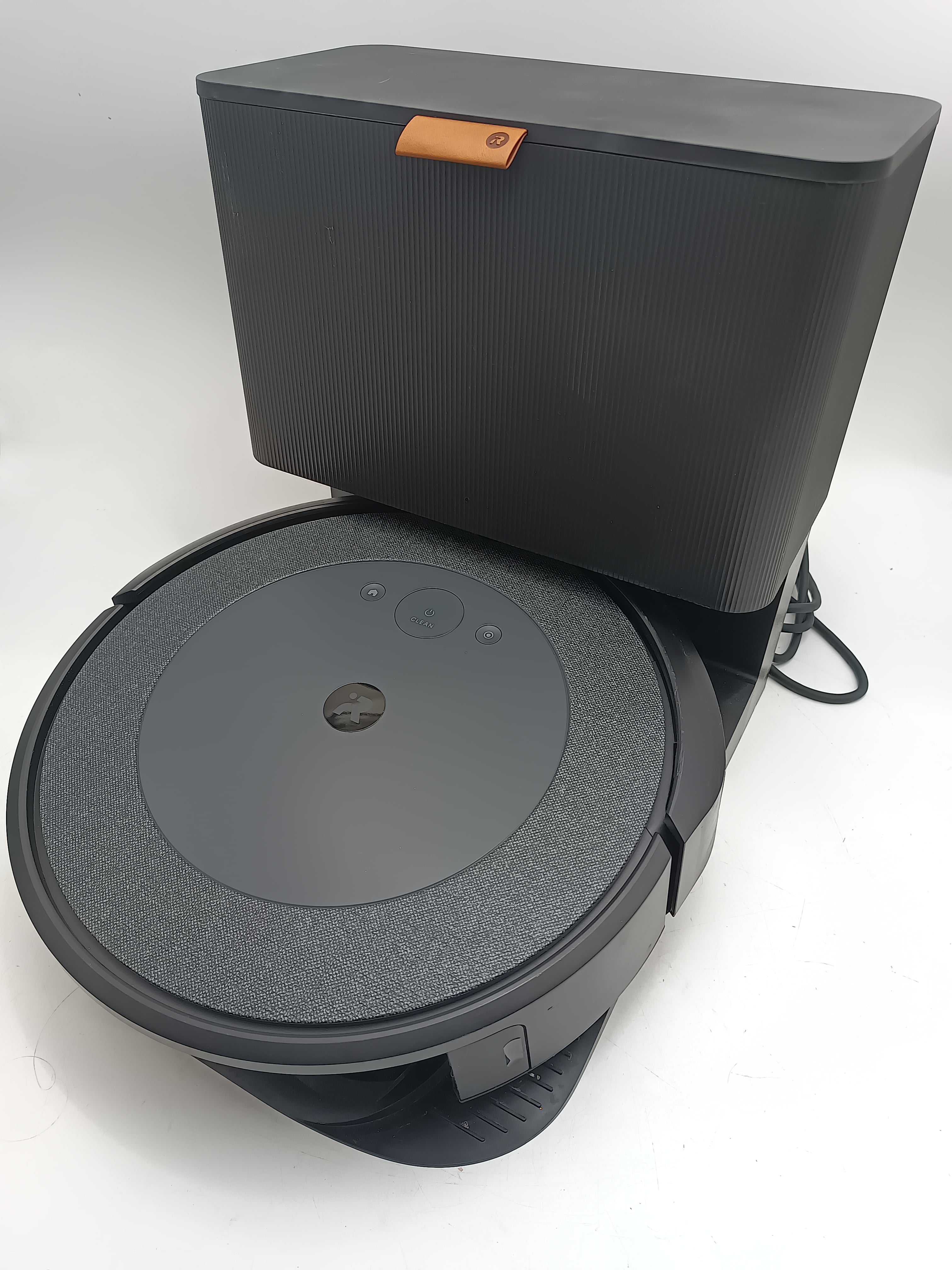 MIZ　iRobot Roomba 890 iRobot Roomba 890 Wi-Fi Connected Robot Vacuum R890020 - The