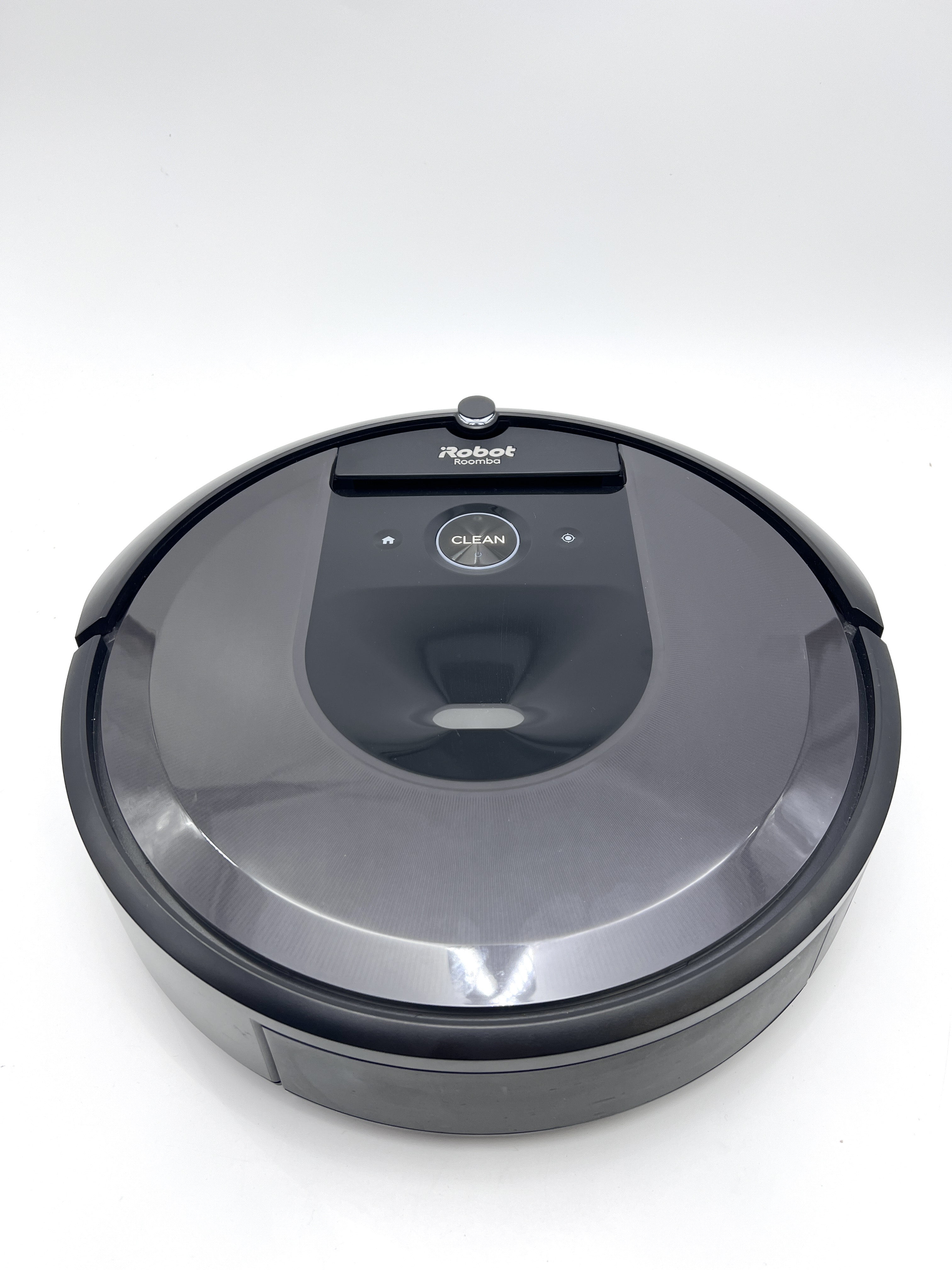 iRobot Roomba i1 (1152) Robot Vacuum Wi-Fi Connected Mapping Gray Black