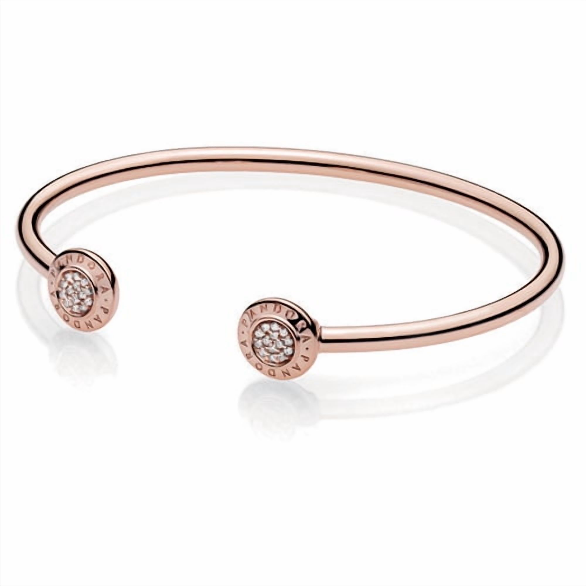 Brazalete abierto con logo en Rose con 28 circonitas transparentes engastadas en pavé, 17.50 cm 580528CZ-2