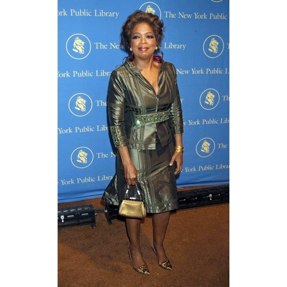Oprah Winfrey At Arrivals For Ny Public Library 6Th Annual Library Lions Gala, Ny Public Library, New York, Ny, November 13, 2006. Photo By Kristin CallahanEverett Collection Celebrity (16 x 20)