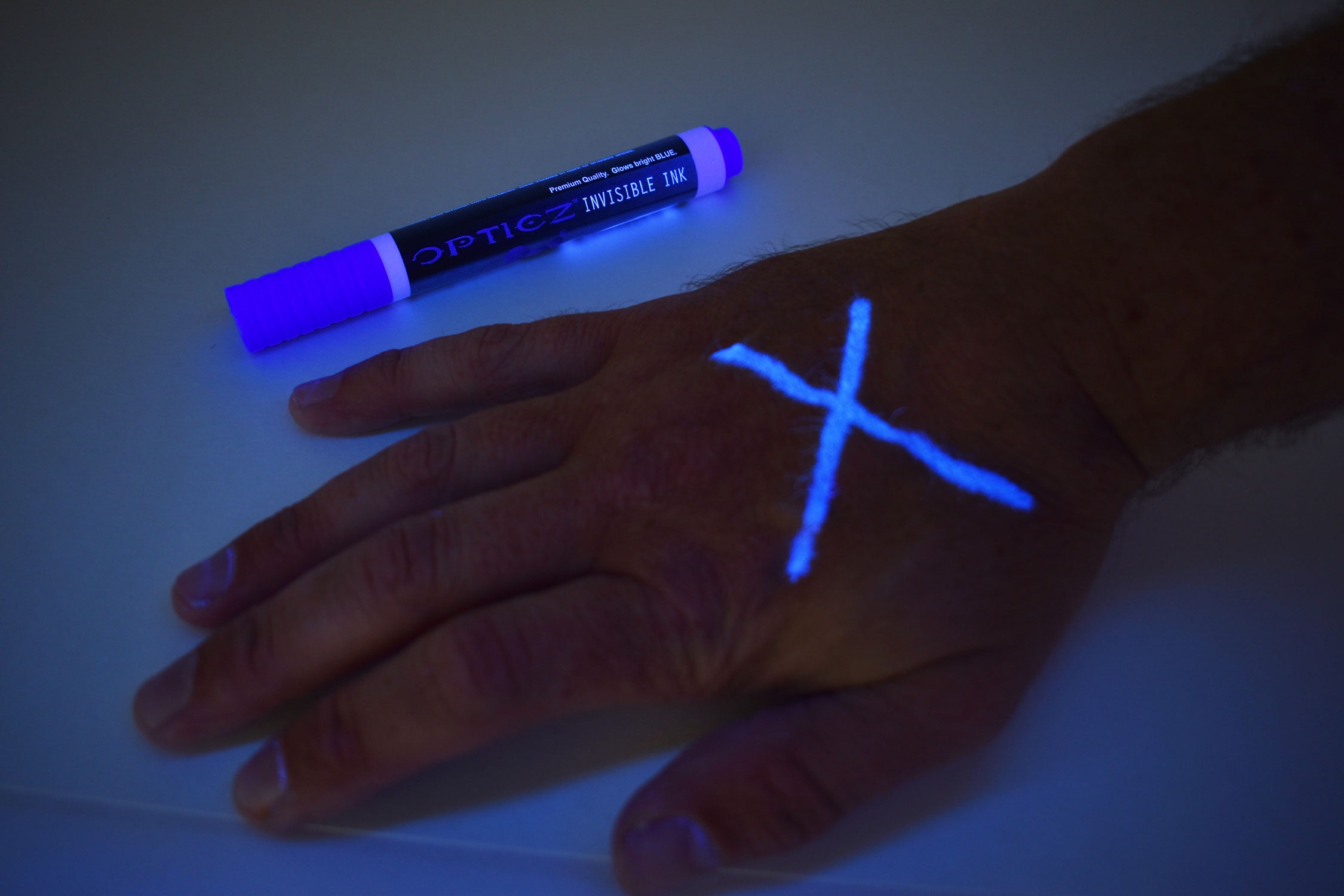 Opticz UV Blacklight Reactive Large Tip Invisible Ink Marker, Blue