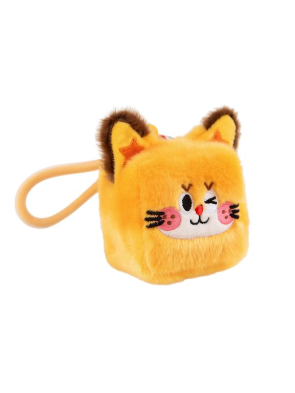 Orange Cat Stuffed Animal Keychain with Winking Face and Star Detail, Single Piece, Squishy Plush Hanging Toy for Kids and Backpack Decorations