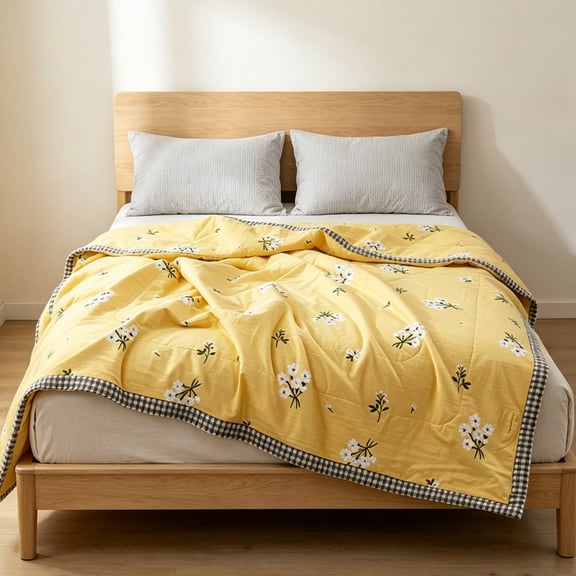 Orangide Lightweight Summer Quilt 55x79 Inch, Soft Breathable Air Conditioner Comforter, Machine Washable for All Season Bedspread - Cool for Hot Sleepers