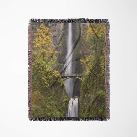 Oregon, Columbia River Gorge. Multnomah Falls - Us38 Bja0675 - Jaynes Gallery, Woven Blanket