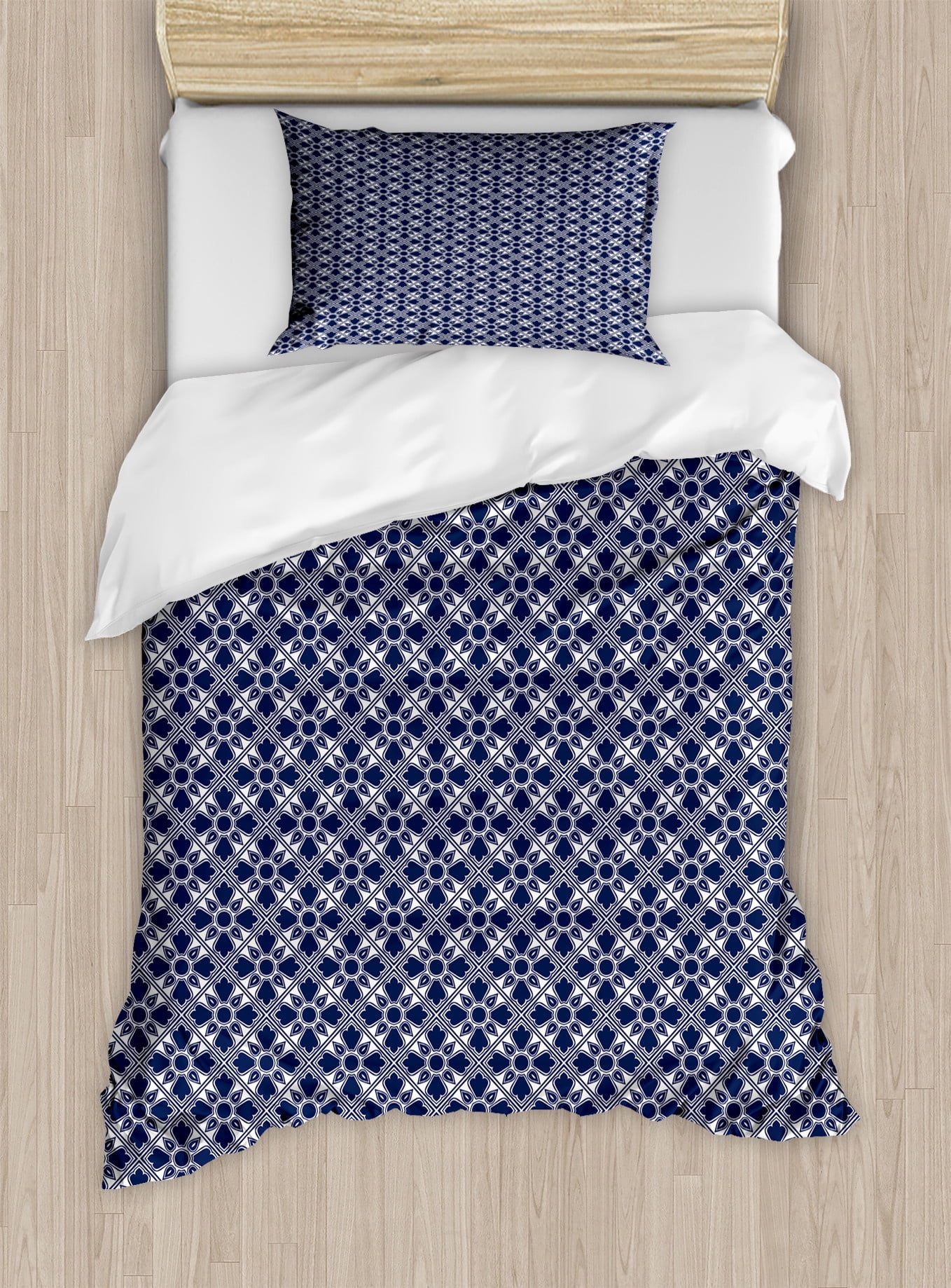 Twin Night Blue and White Floral Duvet Cover Set