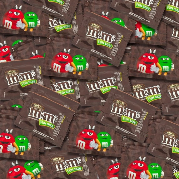 Original M&M’s Chocolate Fun Size Packs Individually Wrapped Mini Pieces – Bulk Resealable Pantry Bag 1.5 lb (24 oz) Party Mix