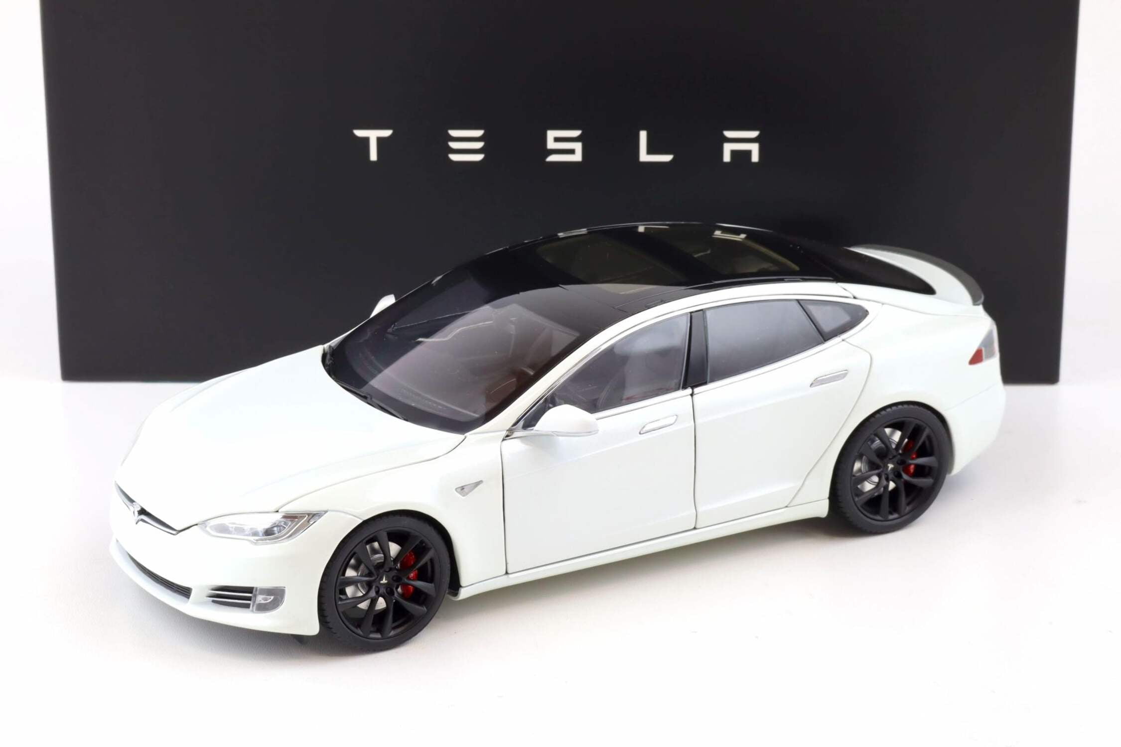 Model s diecast online