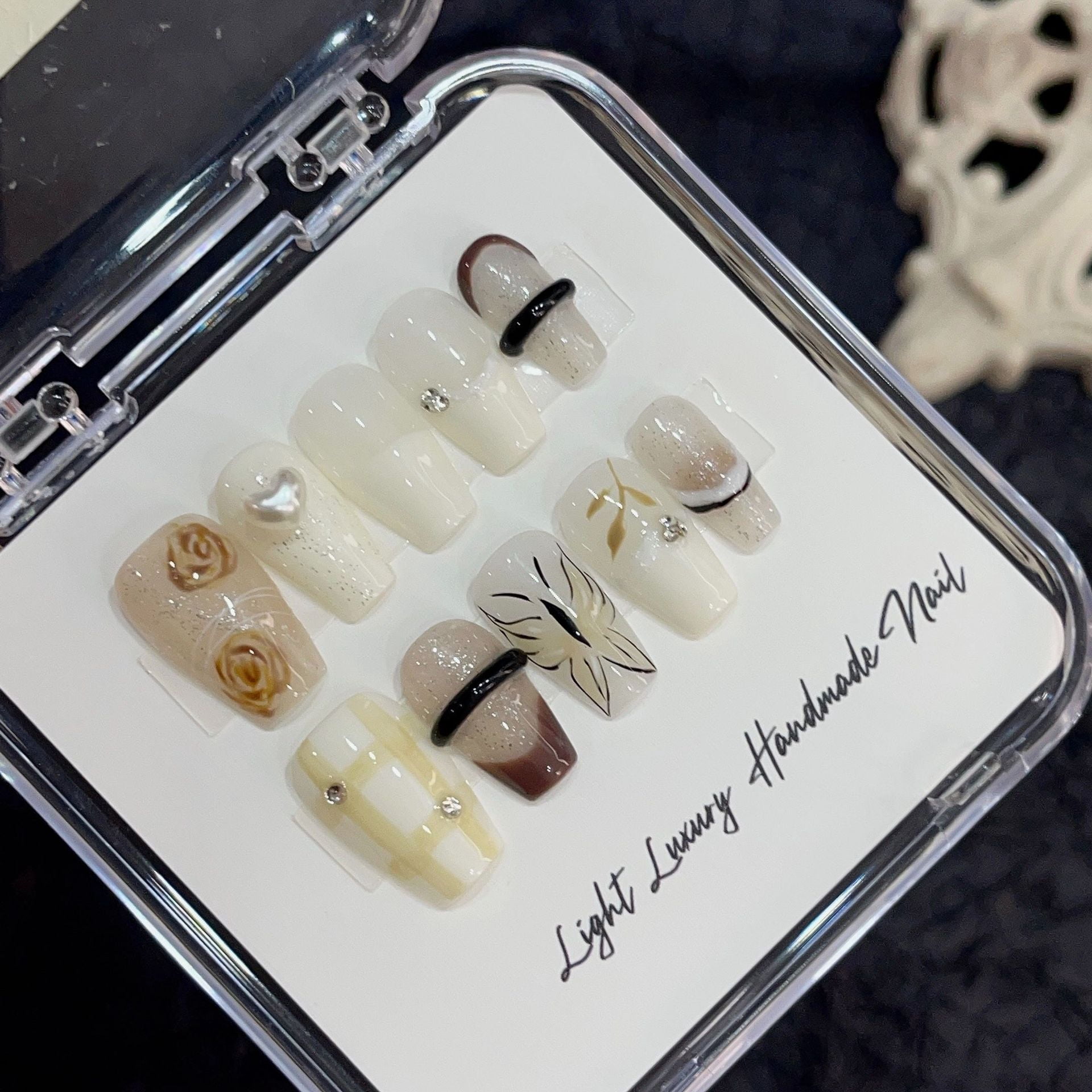 [Original real shot] Summer white hand-painted butterfly flower hand-worn nail piece light luxury pure handmade high quality control nail