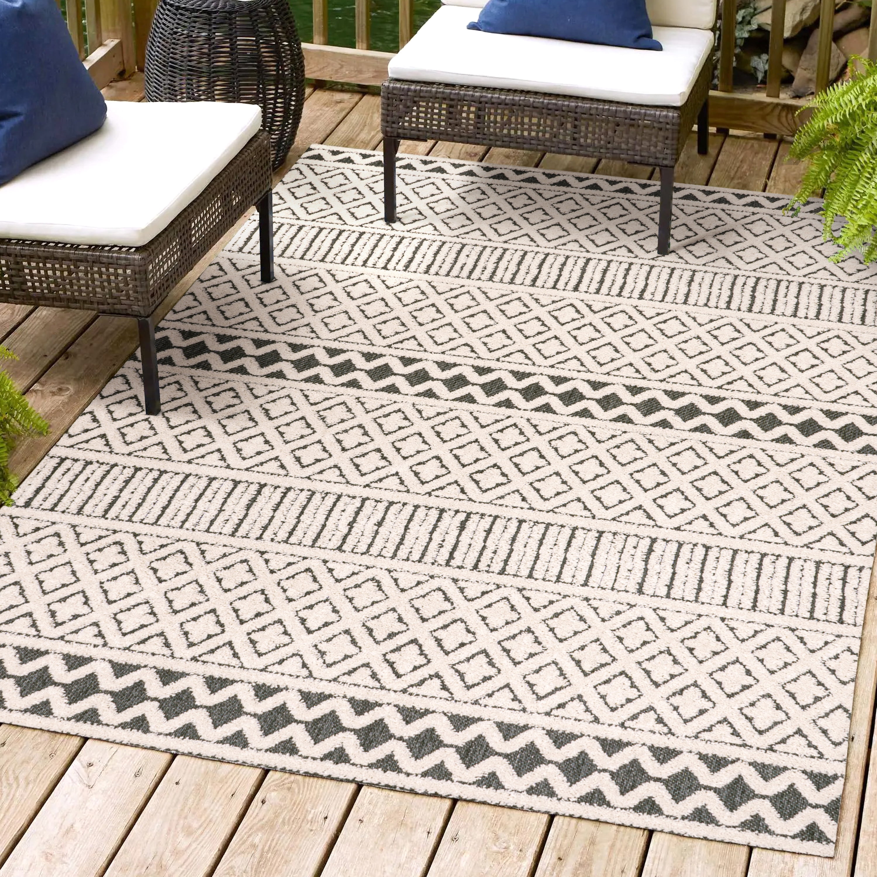 Ormond HighLow Modern Trellis Geometric Cream/Black 5 ft. x 8 ft
