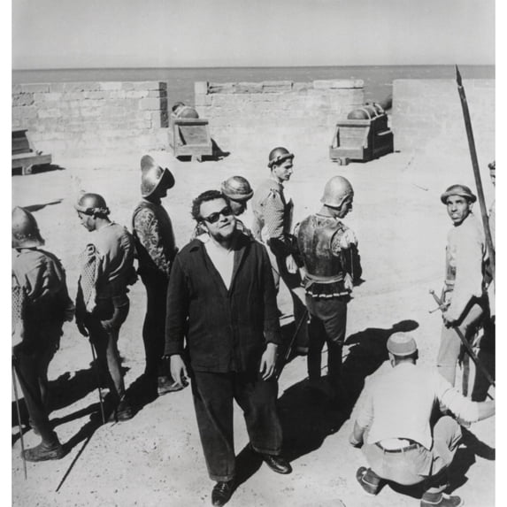 Orson Welles Directing The 1952 Film History (18 x 24)