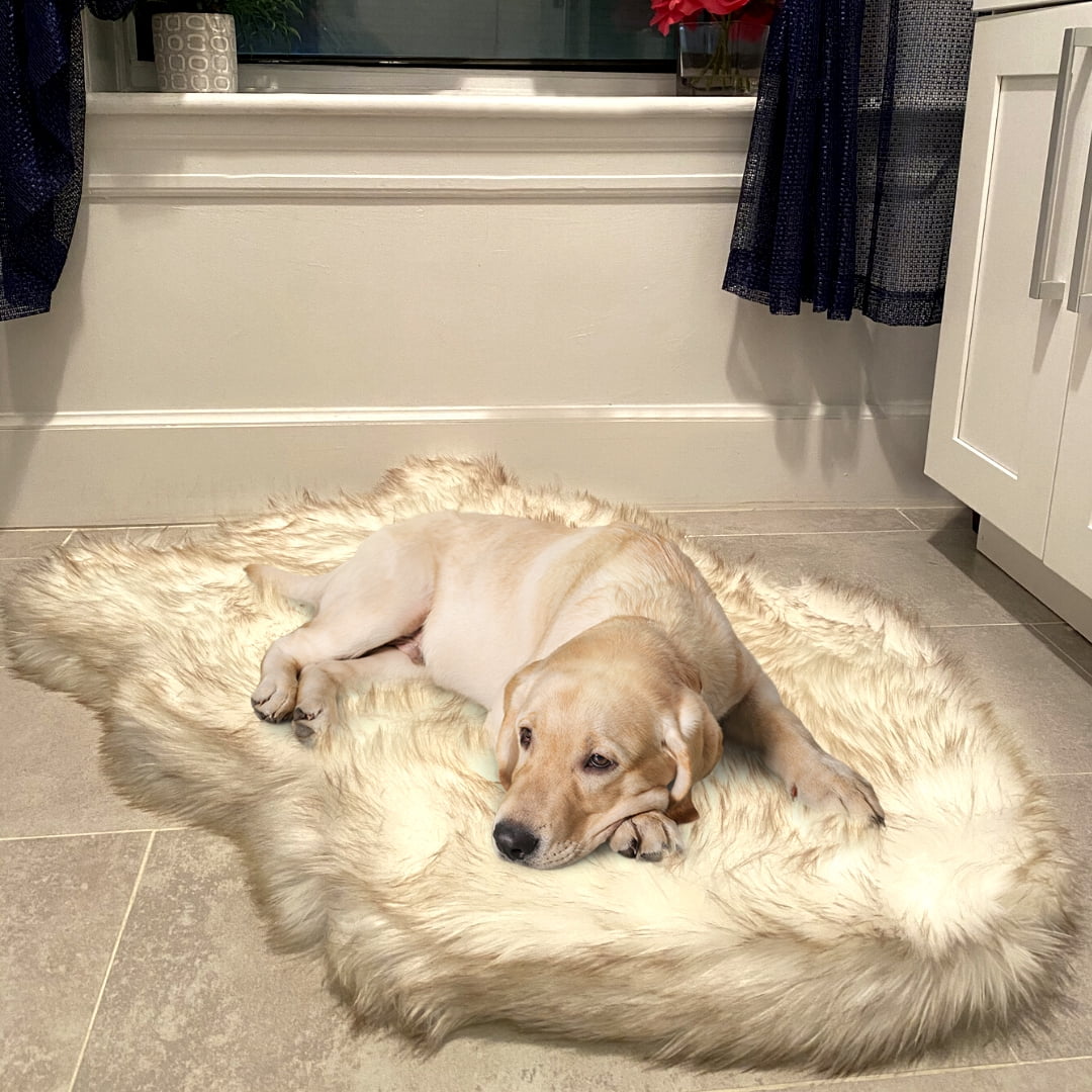 Bone White Faux Fur Orthopedic Medium Dog Bed