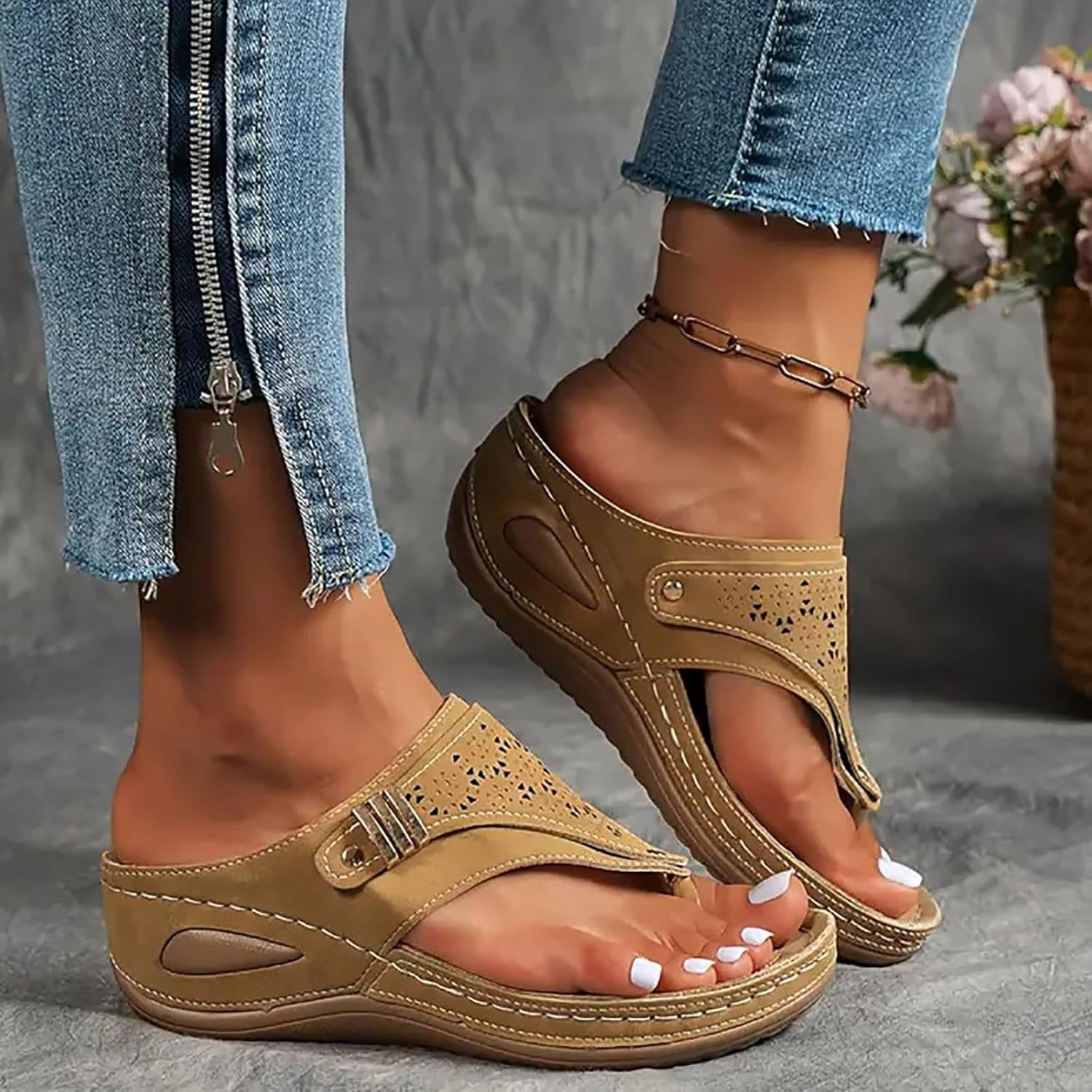 Arvienne | Orthopedic Sandals