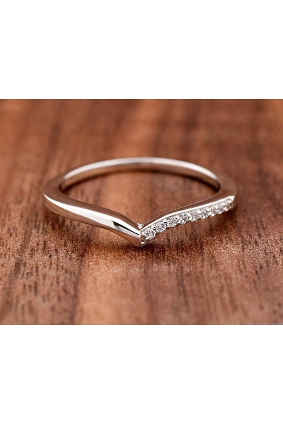 ry 0.5 Ct Round Cut Moissanite Band - 14K White Gold Plated Band - Chevron V Shape Band for Women - Wishbone Inspired Gifts for Her - Elegant Special Occasion Moissanite Ring