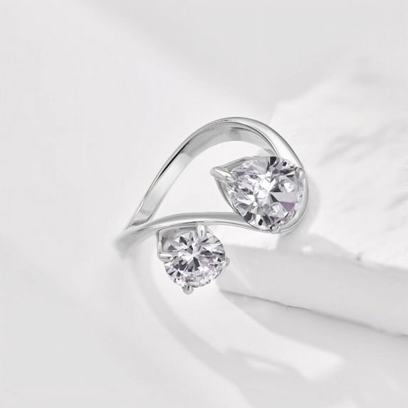 Oryn Jewelry 1.5 Ct Heart Cut Moissanite Bridal Set - 14K White Gold Plated - Double Halo Wedding Proposal Ring for Women