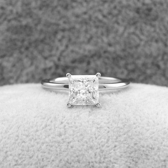 Oryn Jewelry Princess Cut 1.9 Ct Excellent Moissanite Band for Women - 14K White Gold Plated Band - Solitaire Style Moissanite Band - Elegant Gift Jewelry for Her
