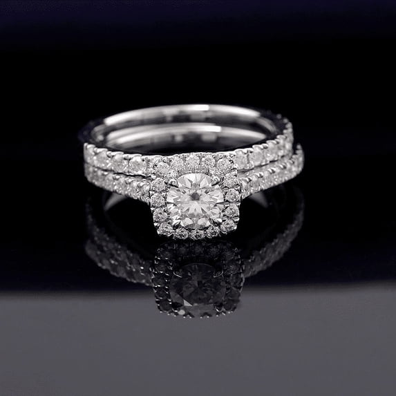 Oryn Jewelry Round Moissanite 1.7 Ct Moissanite Ring - 14K White Gold Plated Jewelry - Bridal Engagement Halo Set - Party Wear Wedding Moissanite Ring