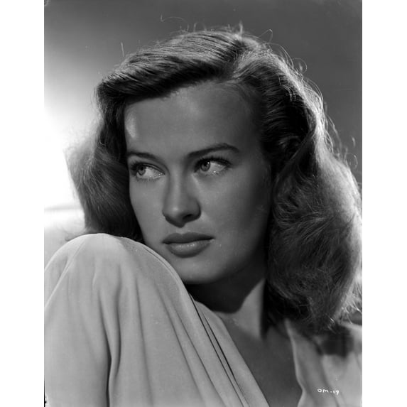 Osa Massen Chin on Shoulder Portrait Photo Print (8 x 10)