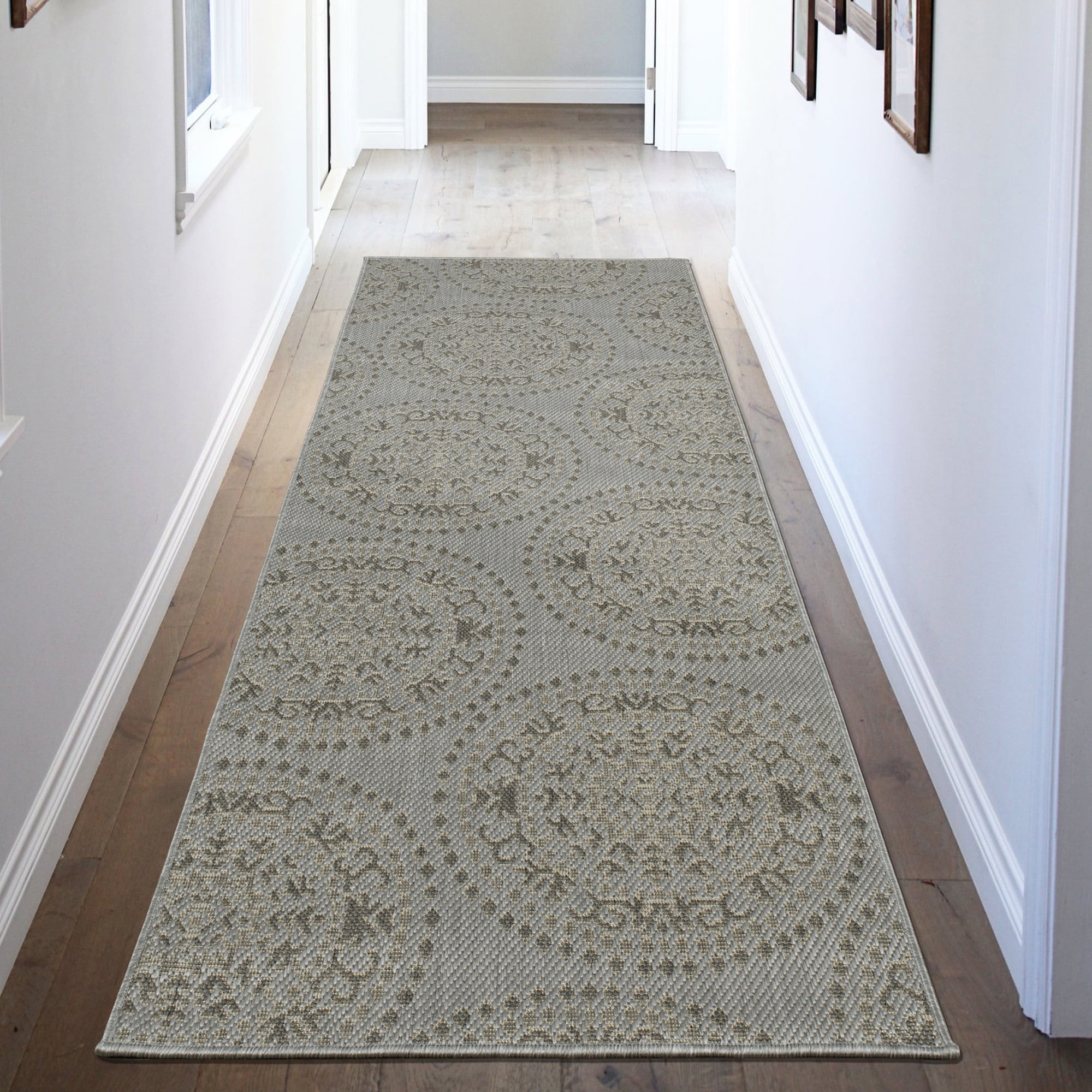 Ottomanson Jardin Collection Damask Medallions Indoor/Outdoor Jute