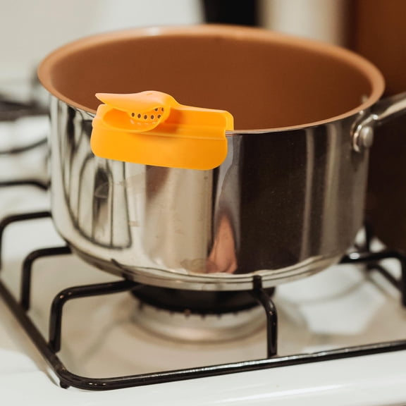 Oulii Smooth Silicone Pour Soup Funnel Pot Edge Spout for Easy Kitchen Liquid Pouring