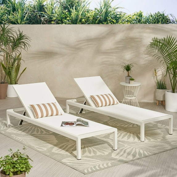 Outdoor Chaise Lounge Set of 2 with 5 Adjustable Position & Mesh Seat, Aluminum Patio Lounge Chair with Wheels for Outdoor Backyard Poolside, White
