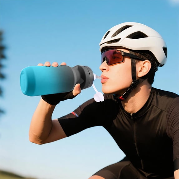 Outdoor Fitness Water Bottle 32oz High-Capacity Plastic Cup for Bike Riding BPA-Free Leak-Proof