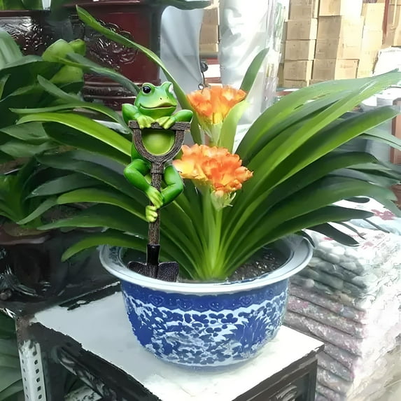 Outdoor Garden Resin Statues - Decorative Gardening Figurines with Shovel - Rabbit Turtle Ornaments for and Pots - Unique Home Yard