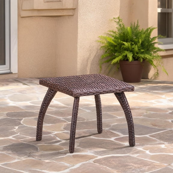Outdoor Patio Warm Brown PE Rattan Side Table, Coastal Tropical Accent Table for Holding Drinks and Decor