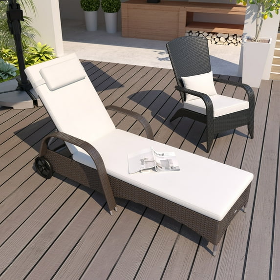 Outdoor Plastic Rattan Sun Bathing Chair