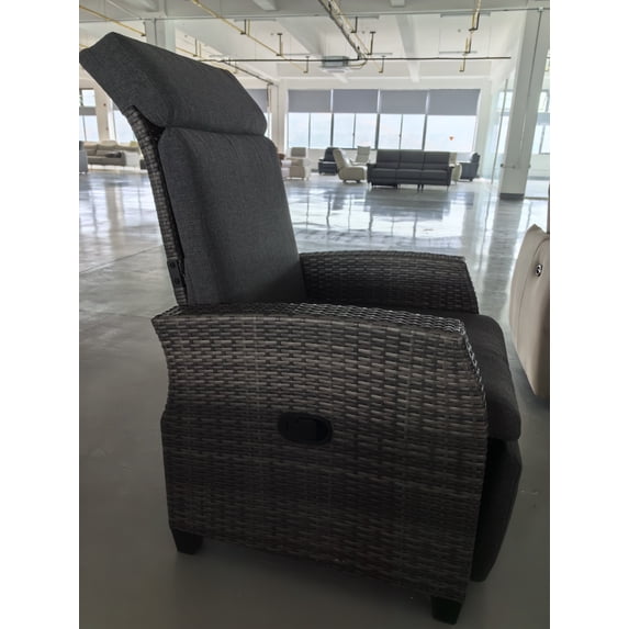 Outdoor Recliner with Independently Adjustable Backrest and Footrest, Patio Wicker Recliner Chair, All-Weather PE Wicker Patio Reclining Lounge Chair with Flip-Up Table Air Pump 155° Lay Flat