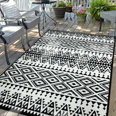 Outdoor Rug Mat for Patio, 6x9ft Waterproof Reversible Plastic Straw Rugs, Camping Carpet Area Mats for RV, Porch, Deck, Backyard,  Balcony, Camper, Picnic, Beach, Trailer, Black & White