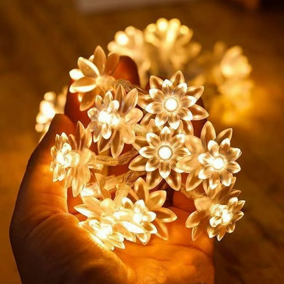 Outdoor Solar String Lights, 50LED Flower Shaped Solar Fantastic Lights for Christmas Garden Decoration Warm White, for Garden Fence Patio Yard Christmas Tree, Lawn, Party