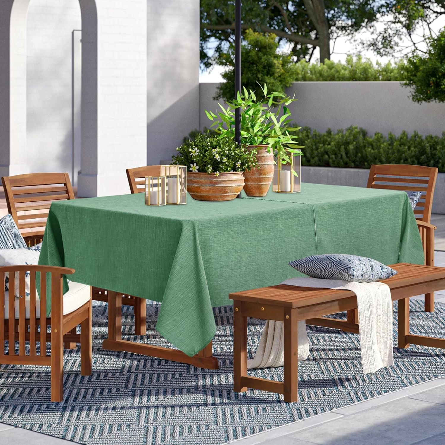 Outdoor Tablecloth with Umbrella Hole - Patio Table Cloth Zippered ...