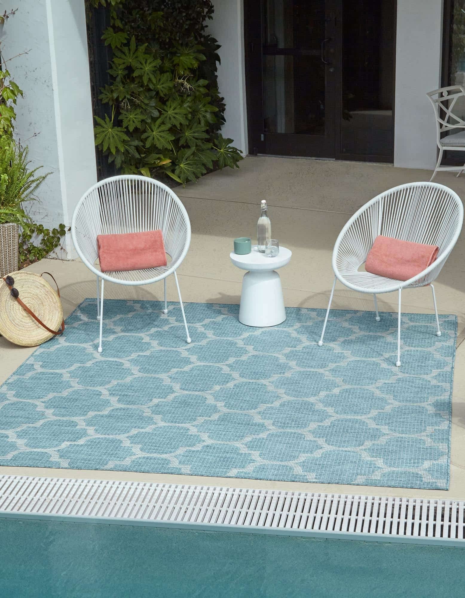 Outdoor Trellis Collection Machine Woven Area Rug, Square 10'8