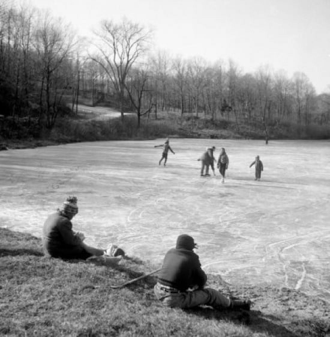Outdoors ice skating Canvas Art - (18 x 24)