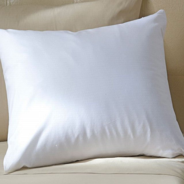 Outlast Temperature Regulating Pillow, White