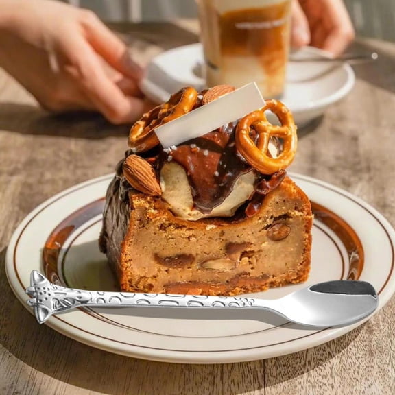 Outoloxit 304 Stainless Steel Giraffe Personalized Spoon for Dessert, Mixing, Coffee, Cake and Ice Cream, Heavy-Duty with Mirror Polishing Finish