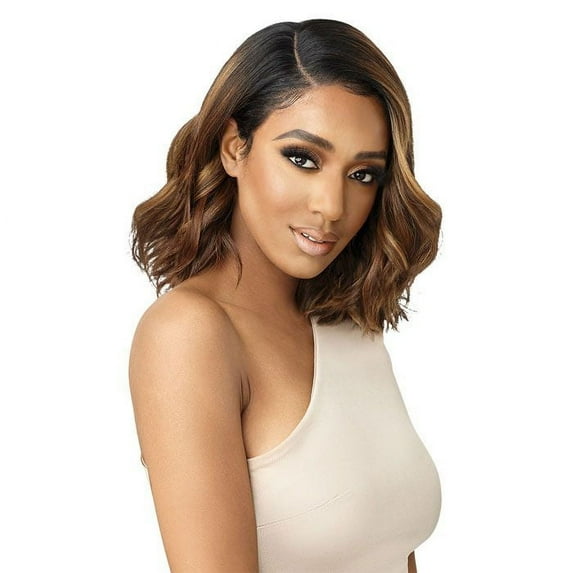Outre Synthetic Melted Hairline HD Lace Front Wig - JAYCIANA (Color:613)