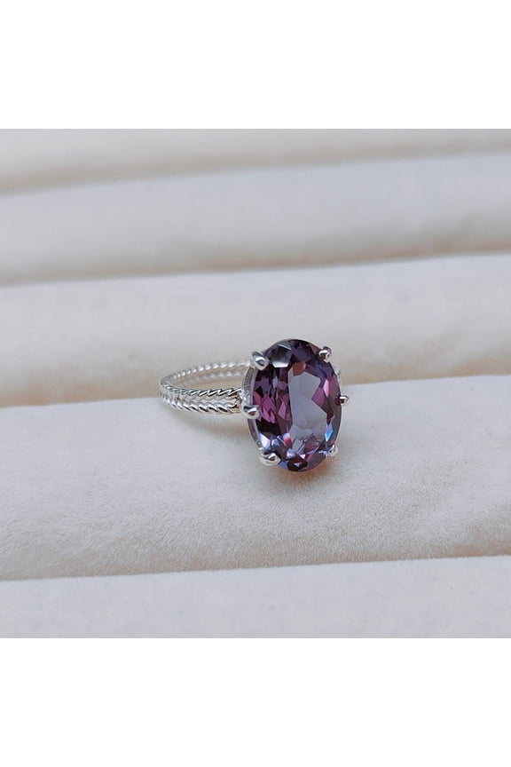 Oval Alexandrite Engagement Ring 14K 18K White Gold Promise Ring Bridal Ring Moissanite Halo Ring Art Deco Ring Anniversary Gifts