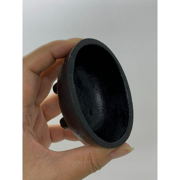 Oval Cast Iron Cauldron, Witches Cauldron, Great for Use with Charcoal Incense, Smudge Sage (Small 3 Inches)