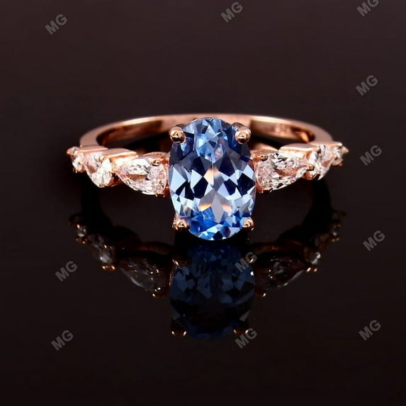 Oval Shaped Aquamarine Engagement Ring,Vintage Aquamarine and Diamond Ring,925 Silver Blue Gemstone Ring,Halo Antique Jewelry,Gift for Women