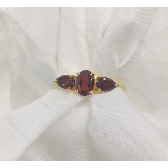 Oval cut red garnet engagement ring gold art deco cluster leaf nature inspired bridal promise wedding women gift