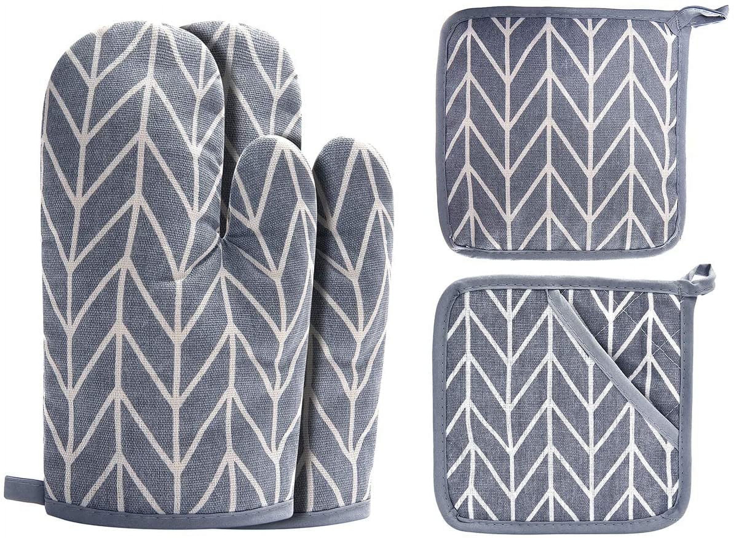 Gray Chevron Silicone Oven Mitts and Pot Holders 4-Piece Set