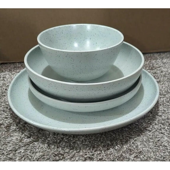 Over and Back 16-Piece Green Speckled Stoneware Dinnerware Set- Service for 4