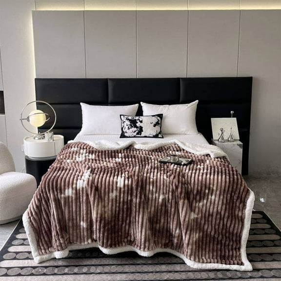 Oversized Fleece Blanket Lamb's Wool Texture Thickened for Bed Couch Winter Warmth Home Essential(Coffee B,39"×59")