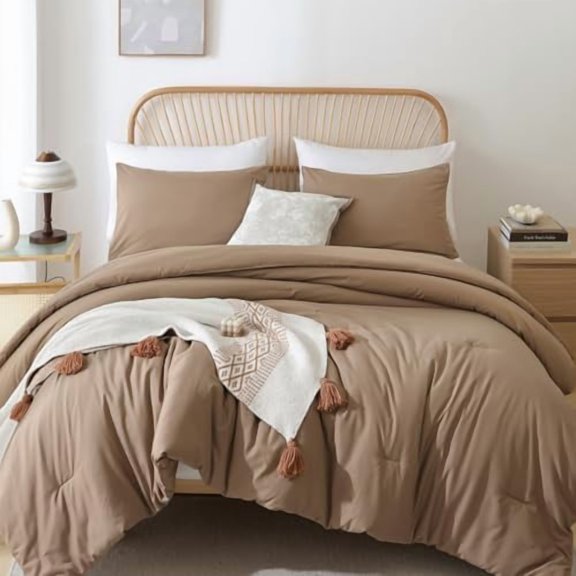 Oversized King Comforter 128x120, 3pcs Super King Plus Comforter (1 Dark Khaki Comforter & 2 Pillowcases) Lightweight Oversized King Bedding Set Quilt