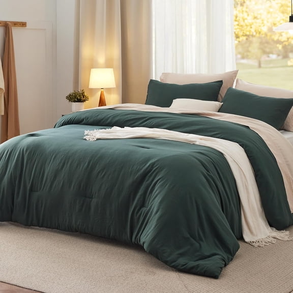 Oversized King Comforter Set in Forest Green 3-Piece with Lightweight Comforter 120x98 Inches and Two 20x36 Inch Pillowcases