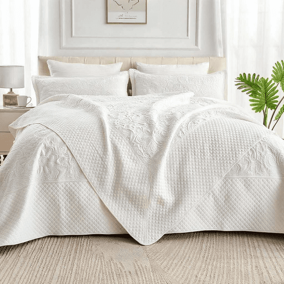 Oversized King Quilt 132 x 120 Inches with 2 Pillow Shams Floral Pattern Soft Microfiber Lightweight Bedspread White